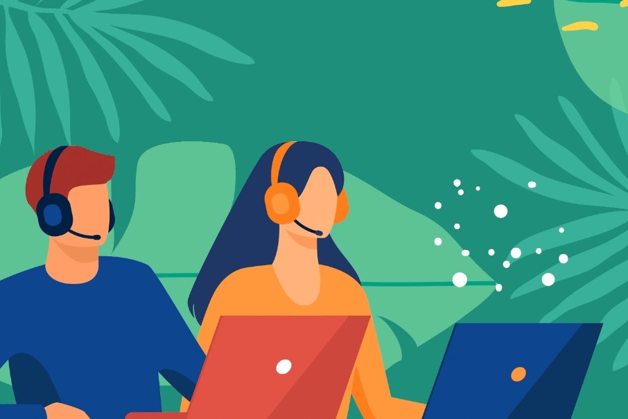 hombre y mujer teletrabajando